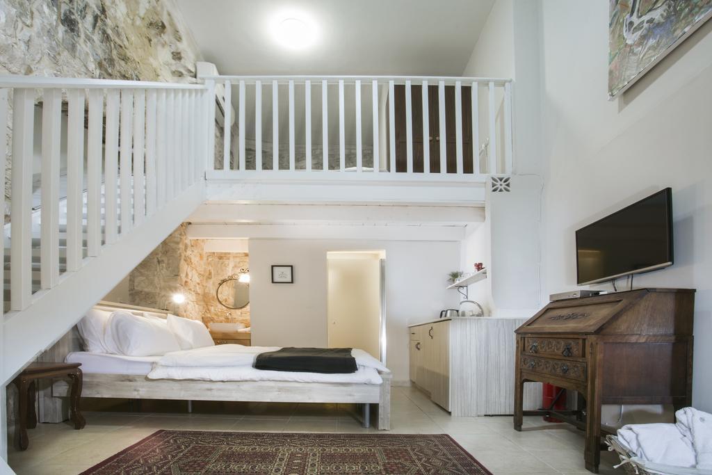Avney Hahoshen Hotel Safed Exterior photo